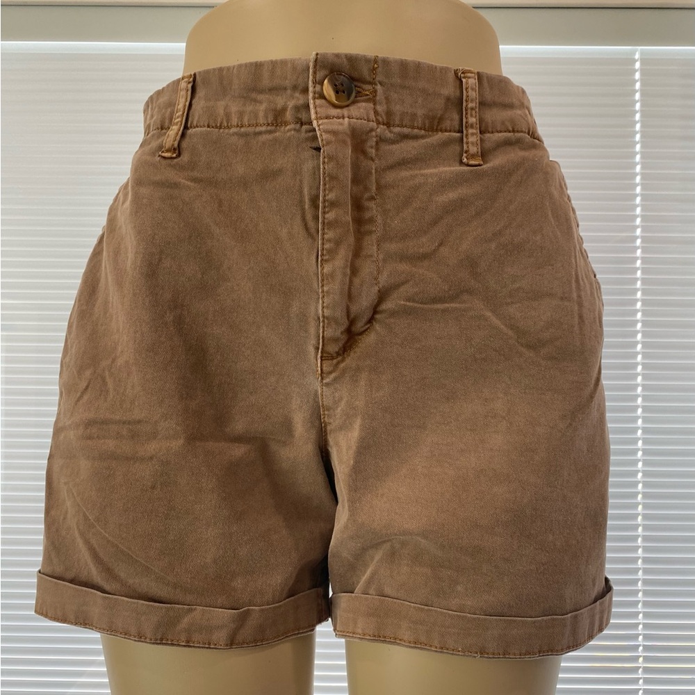 Old Navy Casual Tan Women's Shorts